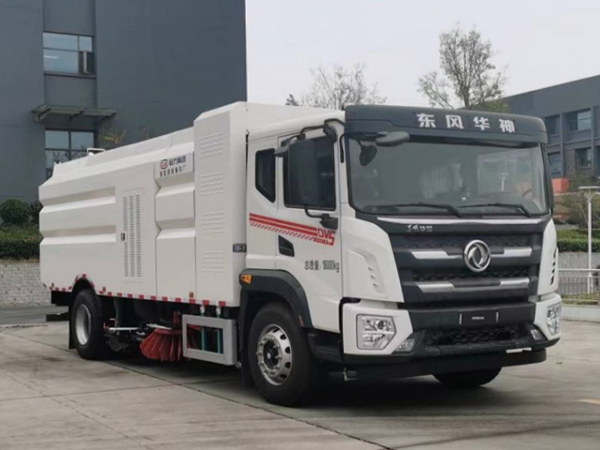 東風(fēng)華神純電動(dòng)洗掃車(chē)