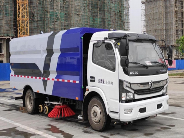 東風8方純電動洗掃車 東風8方純電動洗掃車